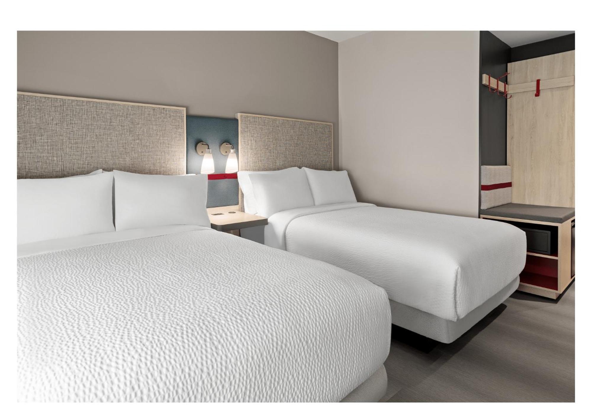 Avid Hotels - Brooklyn Dyker Heights By Ihg New York Bagian luar foto